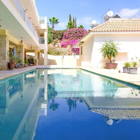 Jasmine Dreams 1bed Wpool *